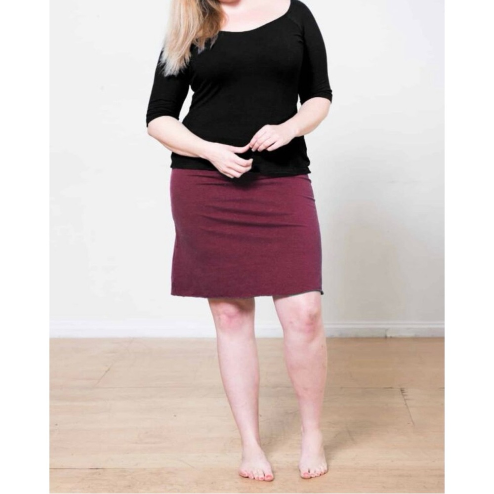 Sweet Skins, A Skirt in Garnet, New, Size Small, Hemp Blend